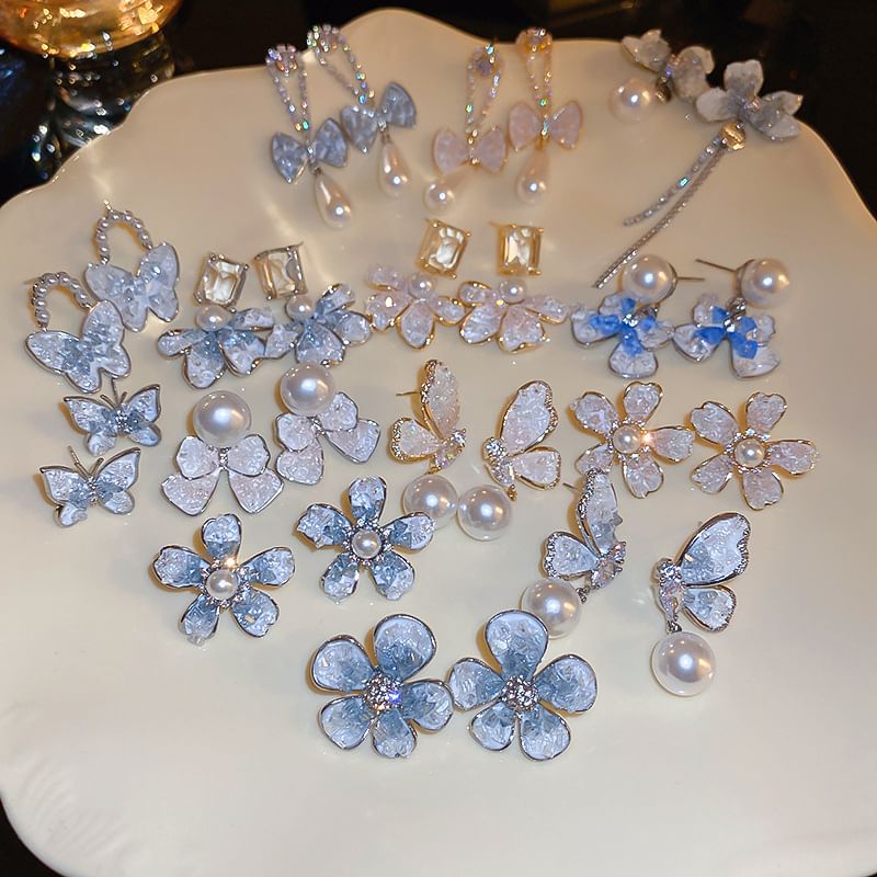 / Floral Alloy Pearl Designs) Faux Earring (Various Bow