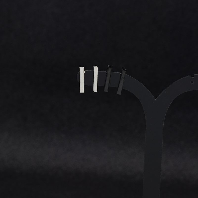 Bar Ear Stud