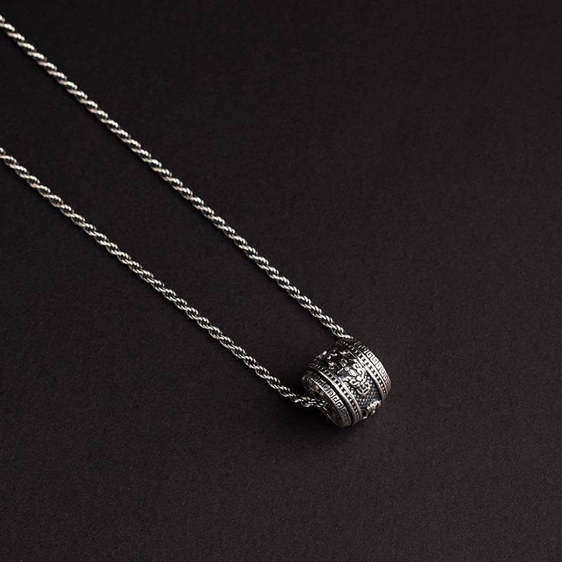 Embossed Alloy Pendant / Cord Necklace / Alloy Necklace / Set
