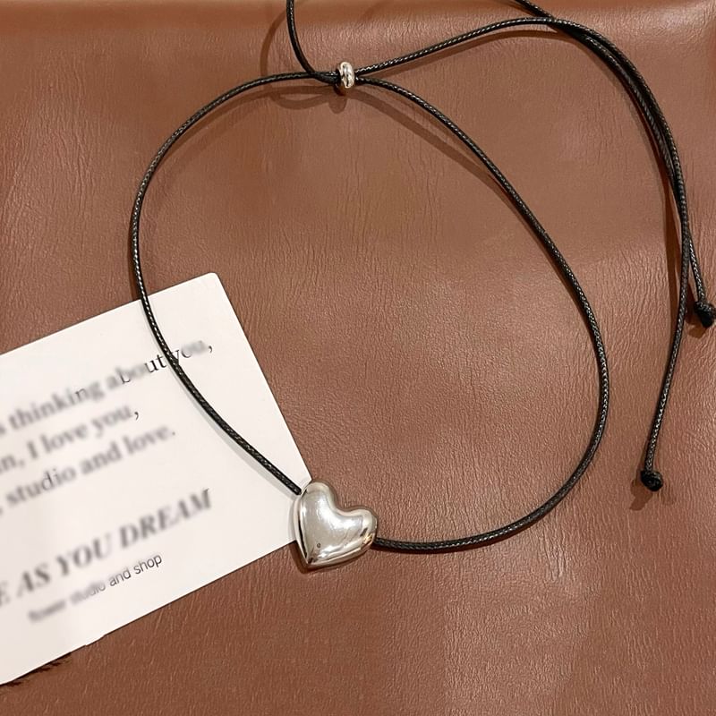 Cord Heart Choker