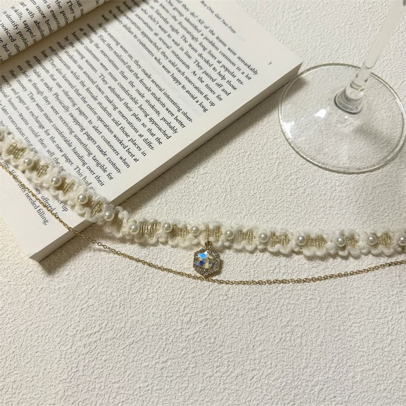 Rhinestone Alloy Yarn Choker Layered