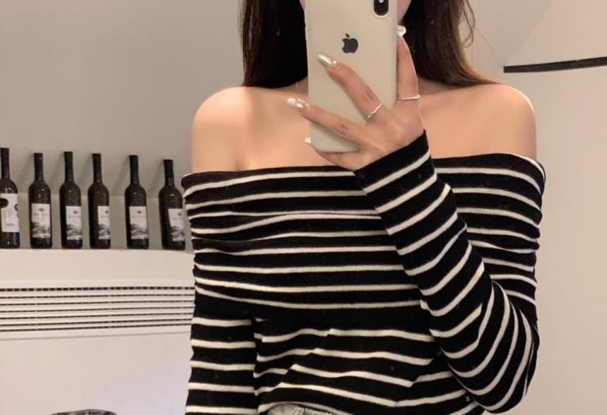 Long-Sleeve Striped Top Knit Slim-Fit