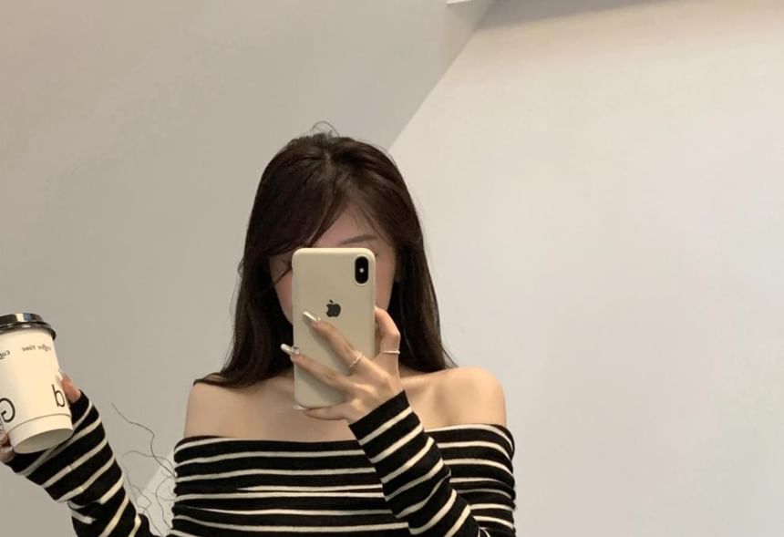 Long-Sleeve Striped Top Knit Slim-Fit