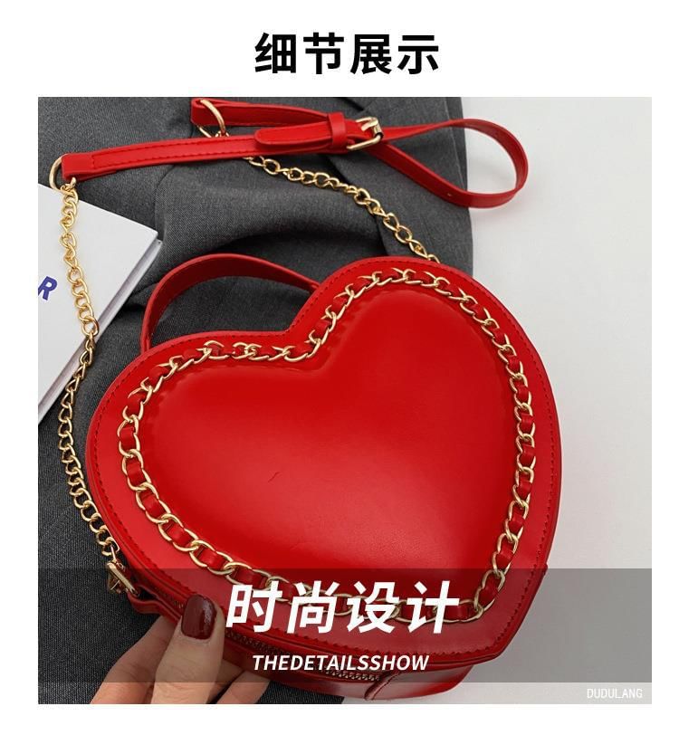 Crossbody Heart Chained Bag