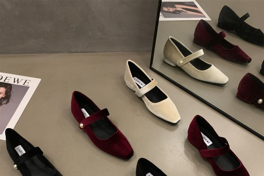 Velvet Mary Square Jane Shoes Toe