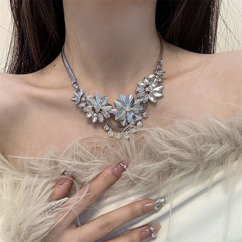 Floral Necklace Fringed Rhinestone