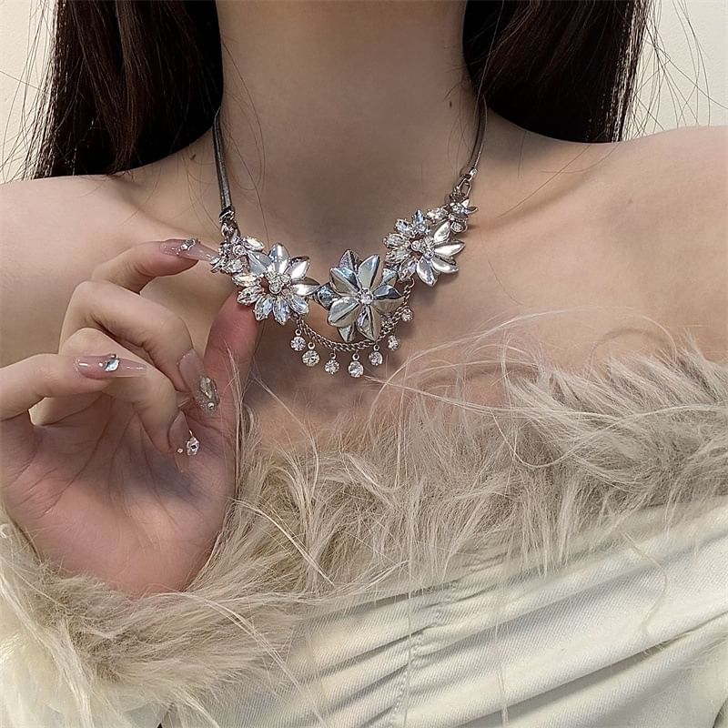 Floral Necklace Fringed Rhinestone