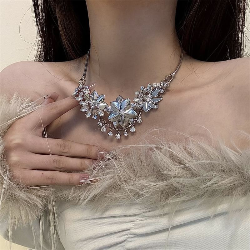Floral Necklace Fringed Rhinestone