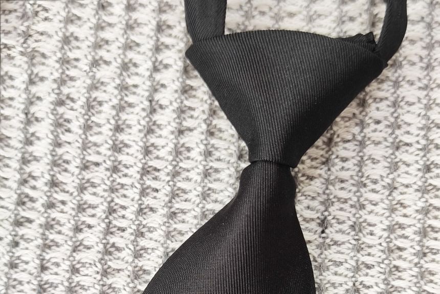 Plain Pre-Tied Necktie
