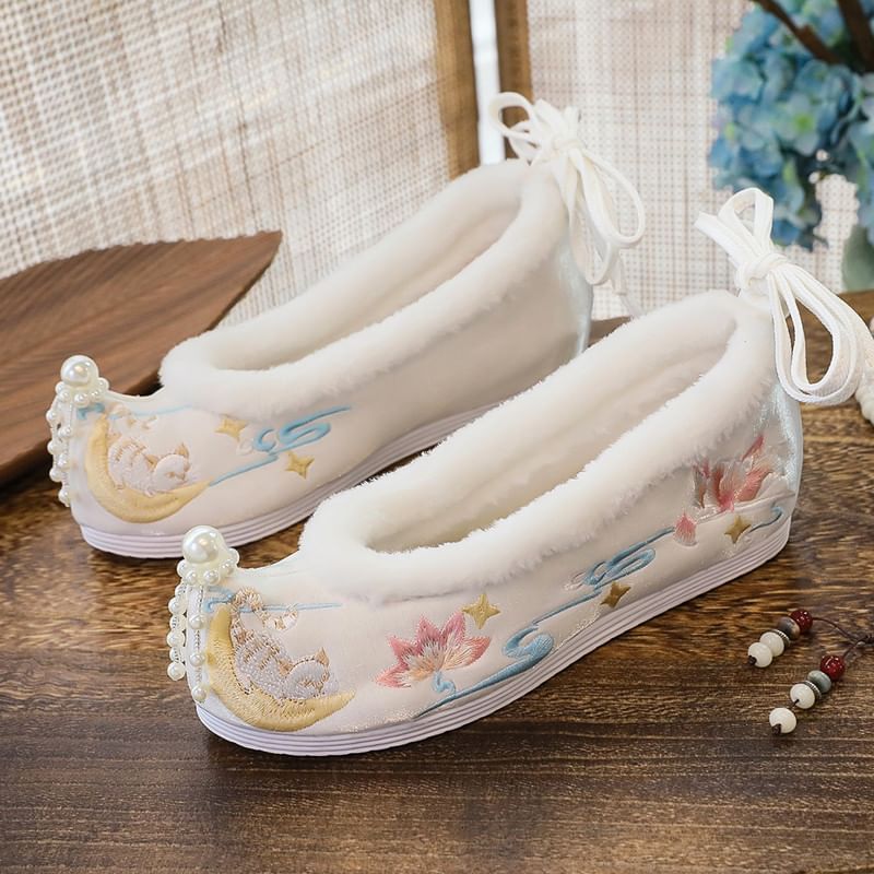 Embroidered Fluffy Hanfu Flats