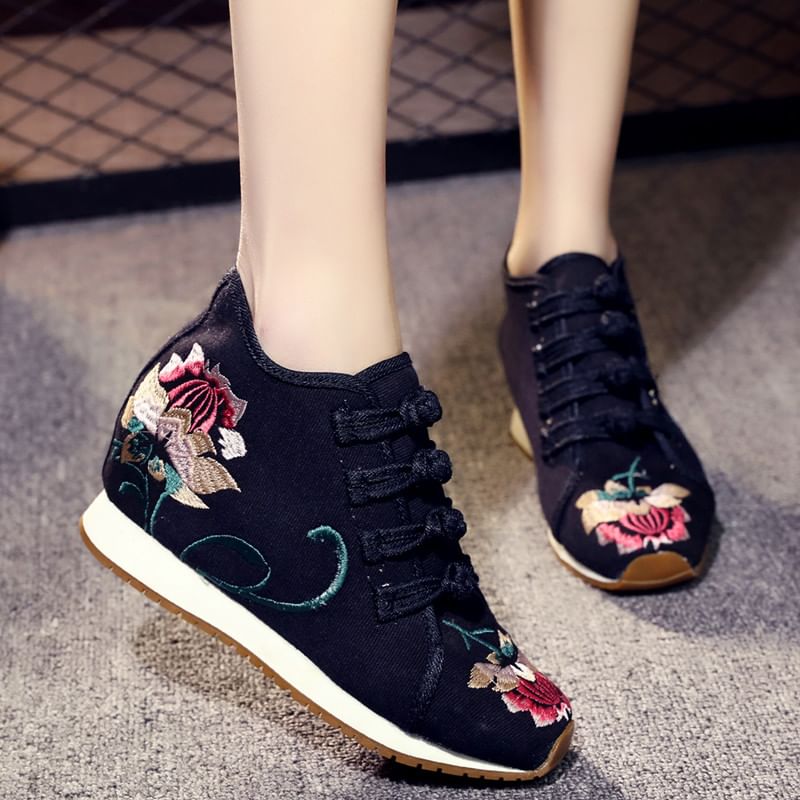 Flower Embroidered Hidden Wedge Sneakers