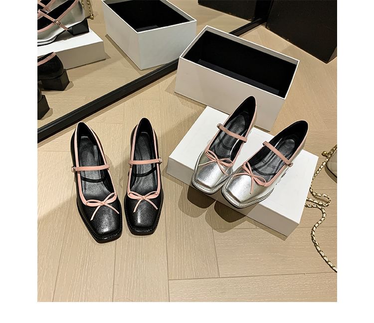 Toe Jane Square Mary Bow Pumps