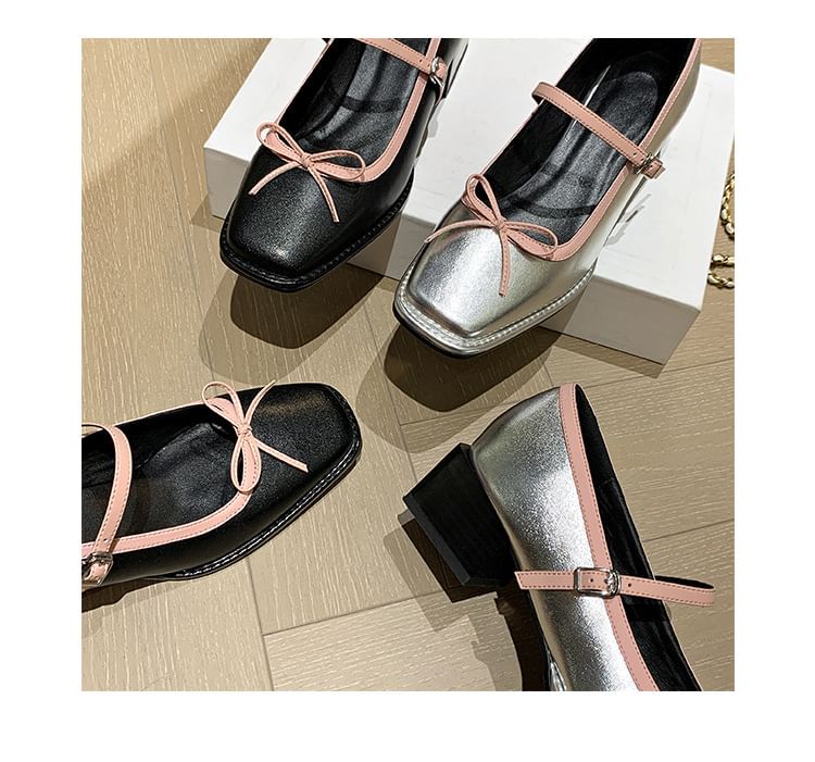 Toe Jane Square Mary Bow Pumps