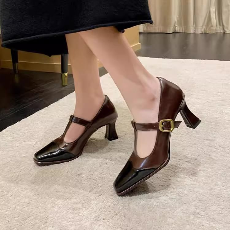Toe T-Strap Square Pumps Cap