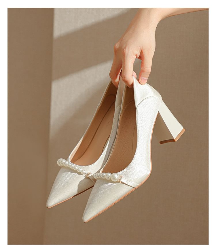 Heel High Pointy Pumps