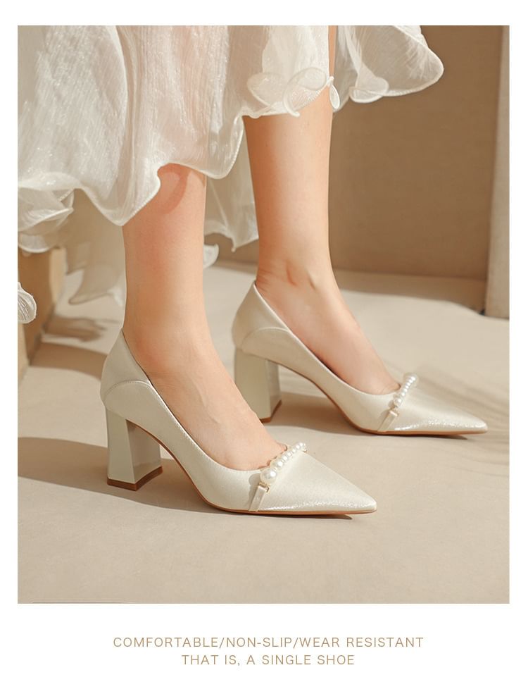 Heel High Pointy Pumps