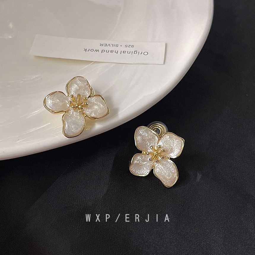Glaze Floral Alloy Cuff Ear