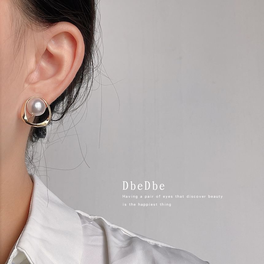 Faux Alloy Hoop Pearl Ear Cuff