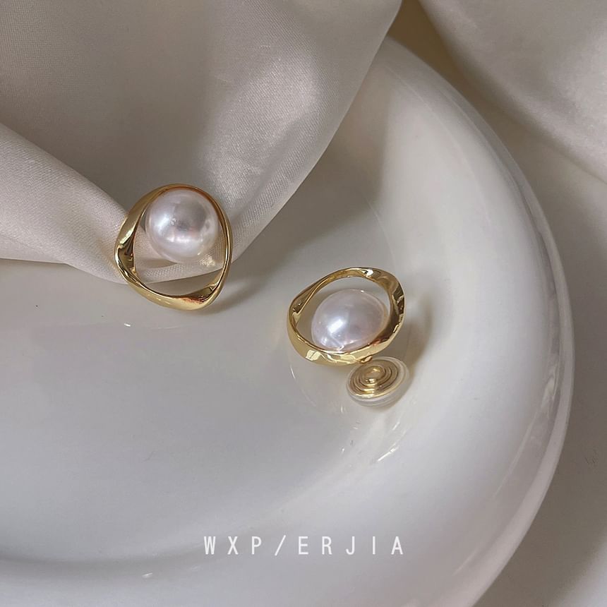 Faux Alloy Hoop Pearl Ear Cuff