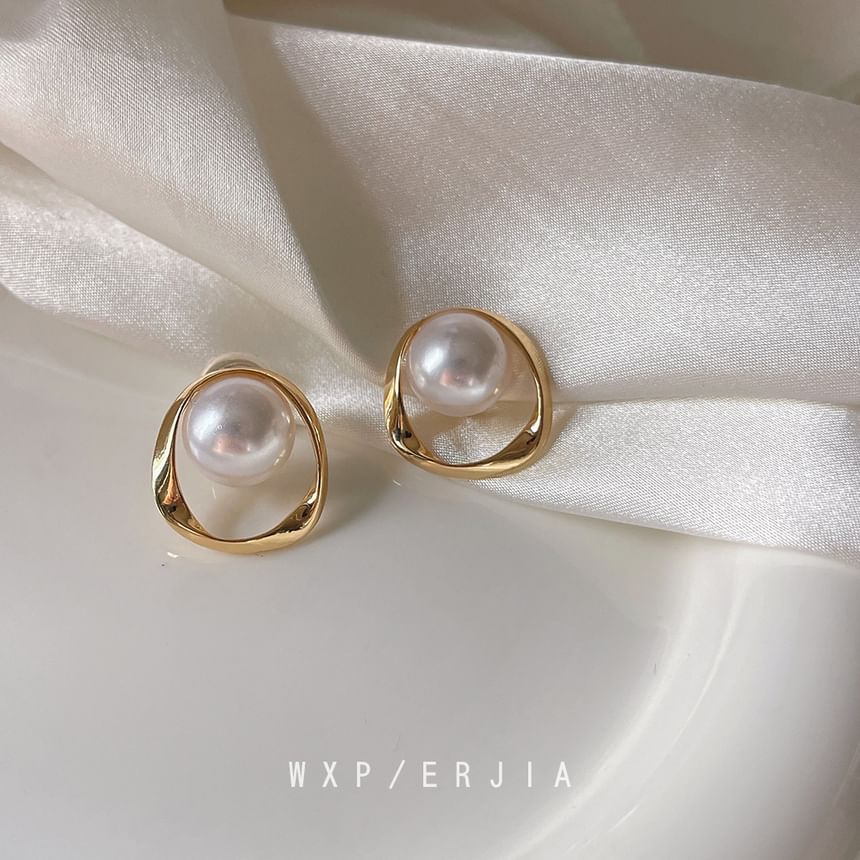 Faux Alloy Hoop Pearl Ear Cuff