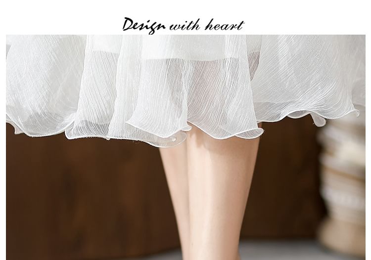 Wedge-Heel Pointed Woven Pumps