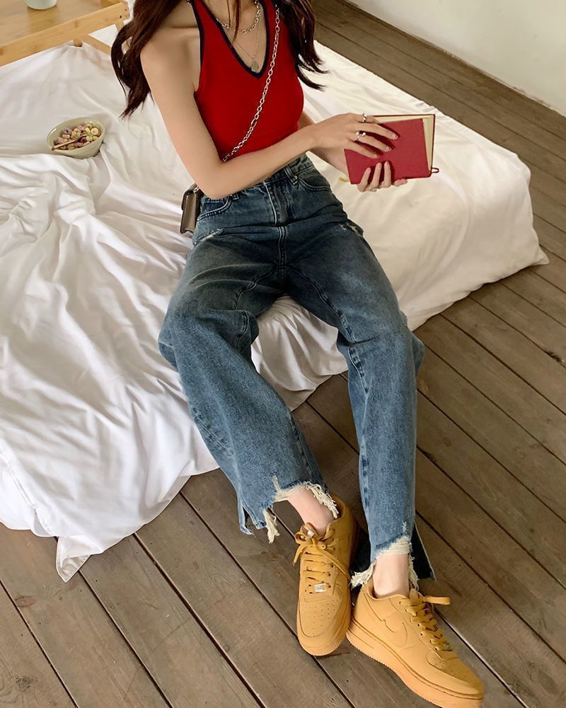 Distressed Loose Waist Jeans High Fit