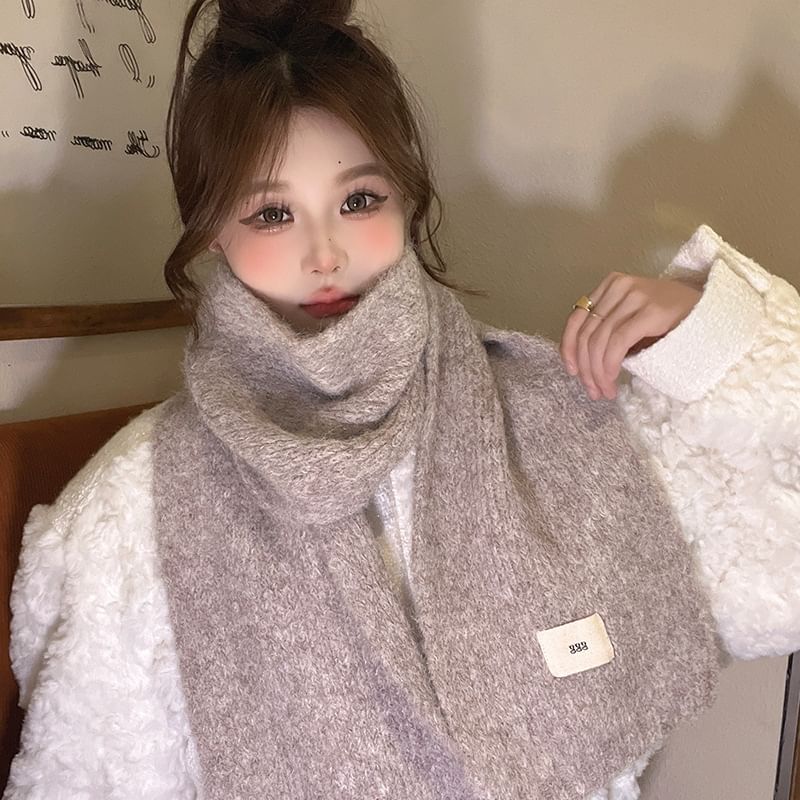 Scarf Label Applique