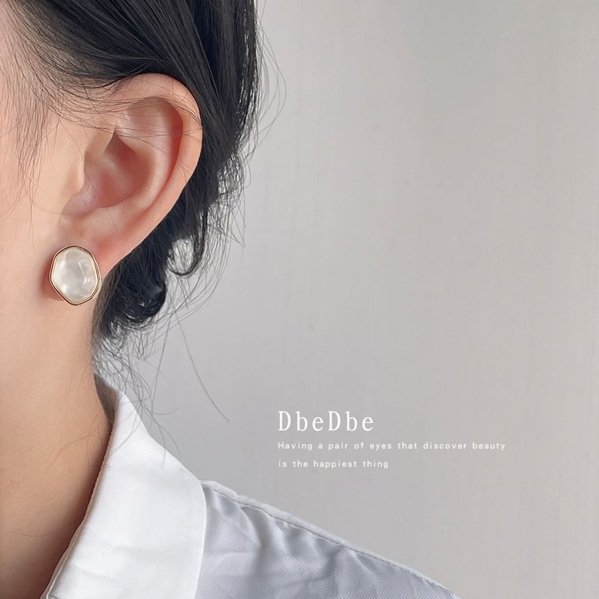 Faux Alloy Ear Irregular Gemstone Cuff