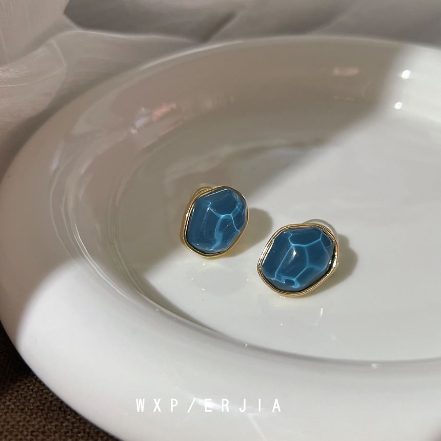 Faux Alloy Ear Irregular Gemstone Cuff