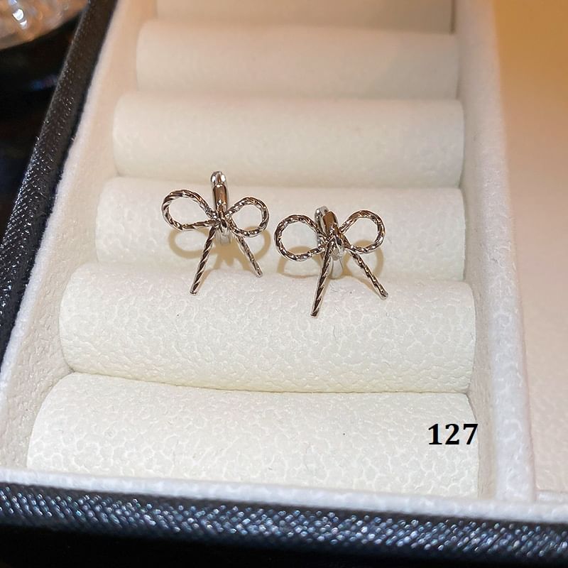 (Various Silver Tone Earring Designs)