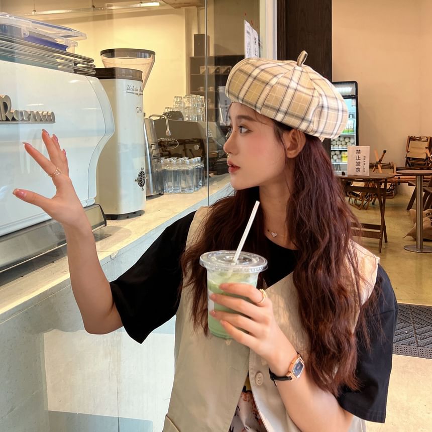 Beret Plaid