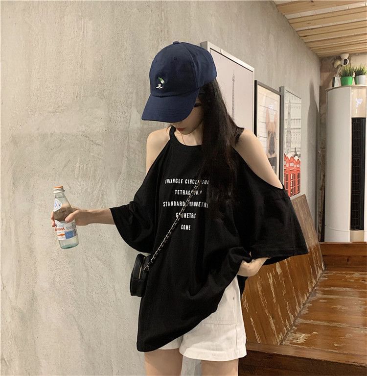 Shoulder Print Crew Cold T-Shirt 3/4-Sleeve Neck Lettering