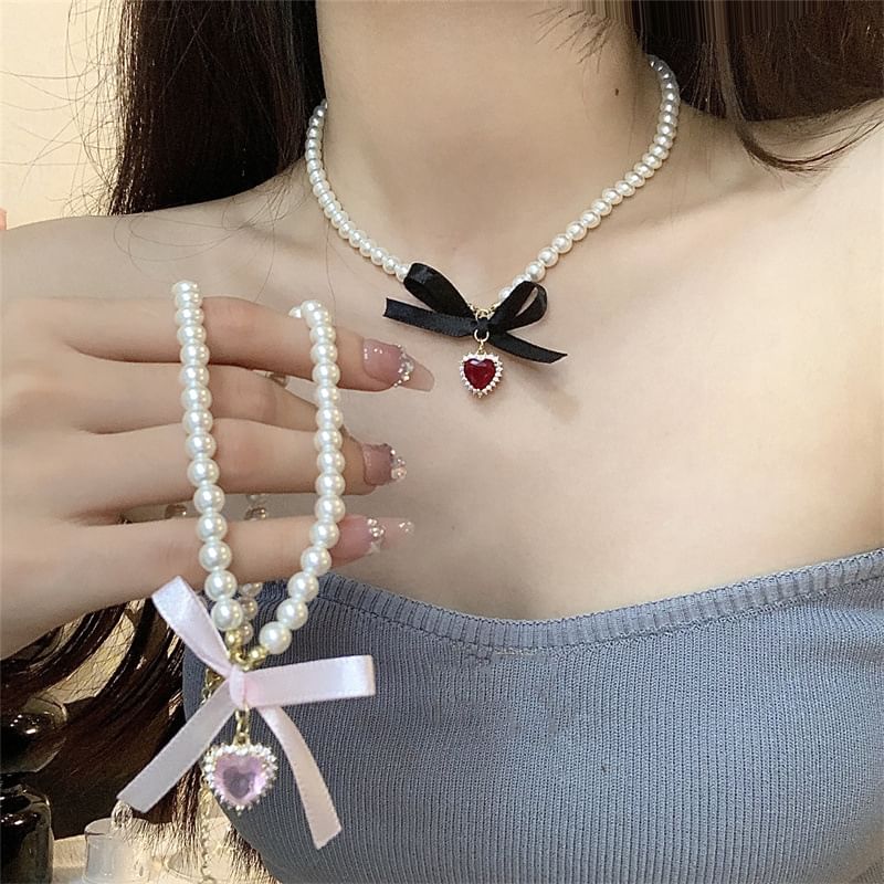 Ribbon Faux Choker Heart Pendant Pearl