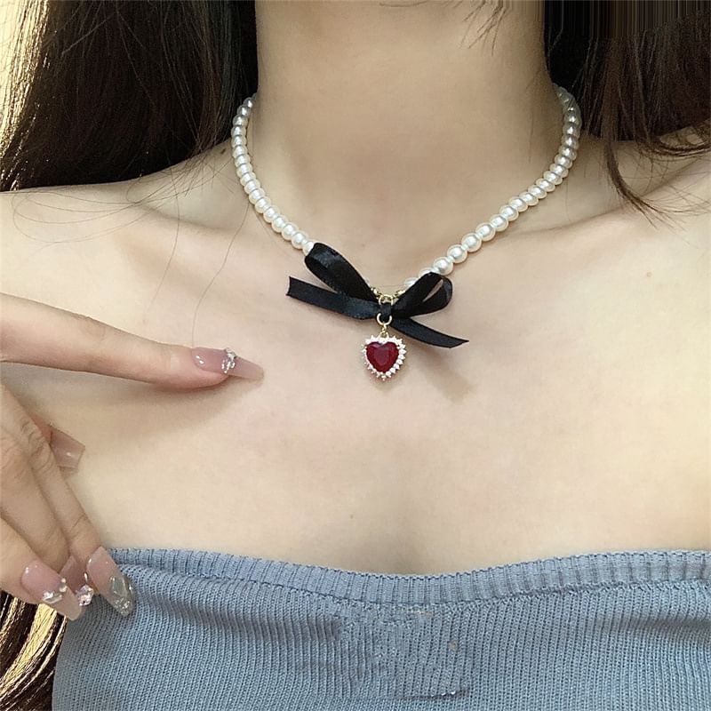 Ribbon Faux Choker Heart Pendant Pearl
