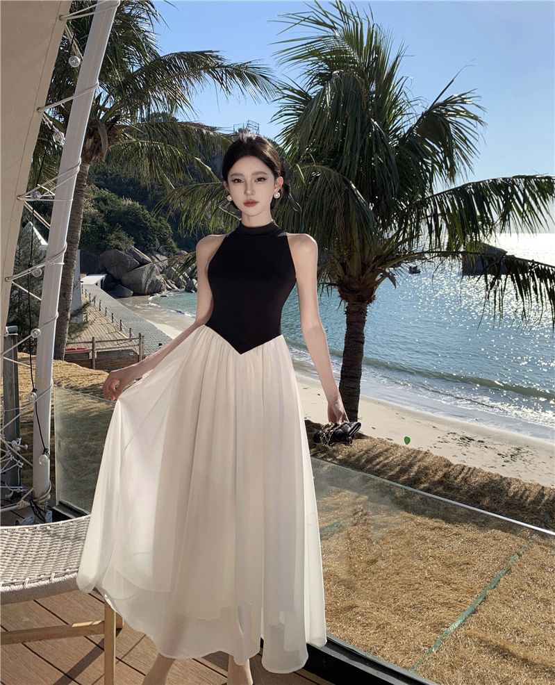 Sleeveless Maxi A-Line Tone Dress Two