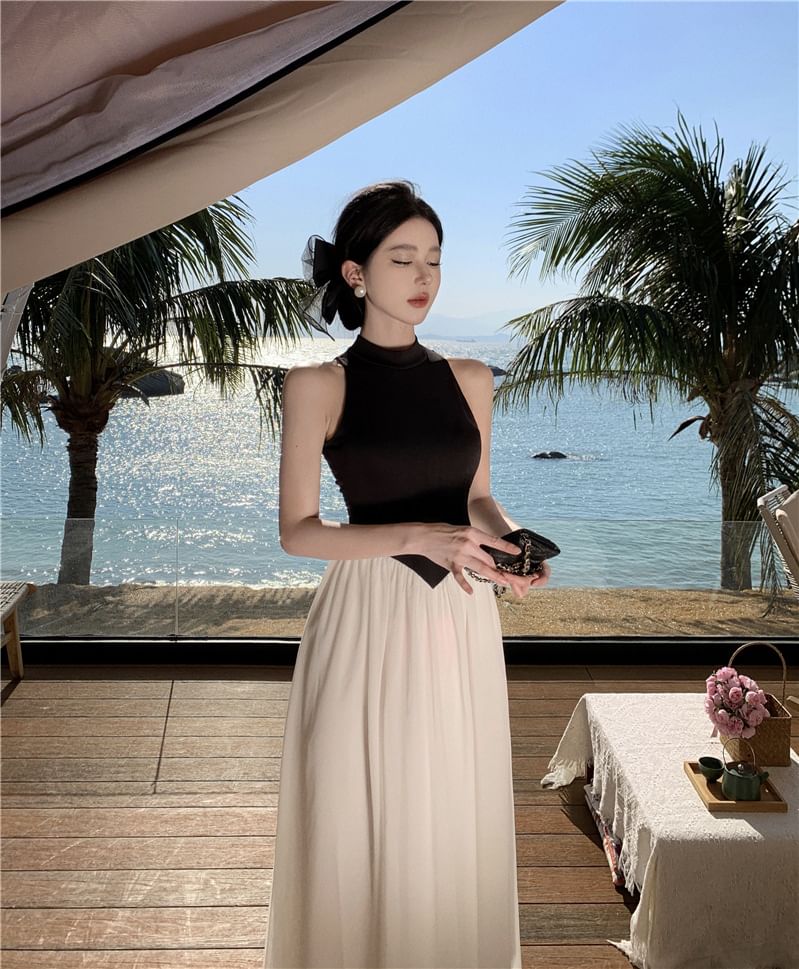 Sleeveless Maxi A-Line Tone Dress Two