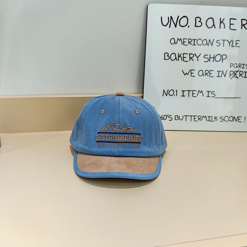 Color Embroidered Brim Short Cap Lettering Panel