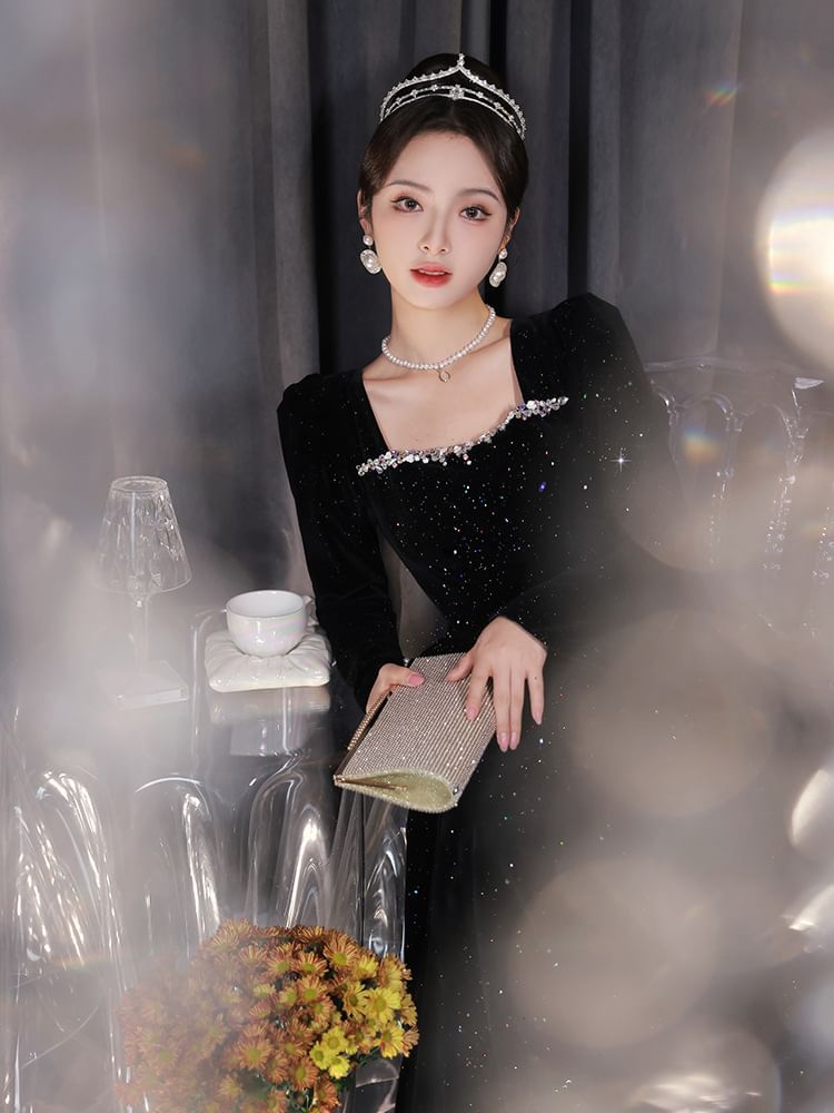 Square A-Line Gown Evening Long-Sleeve Neck Sequin