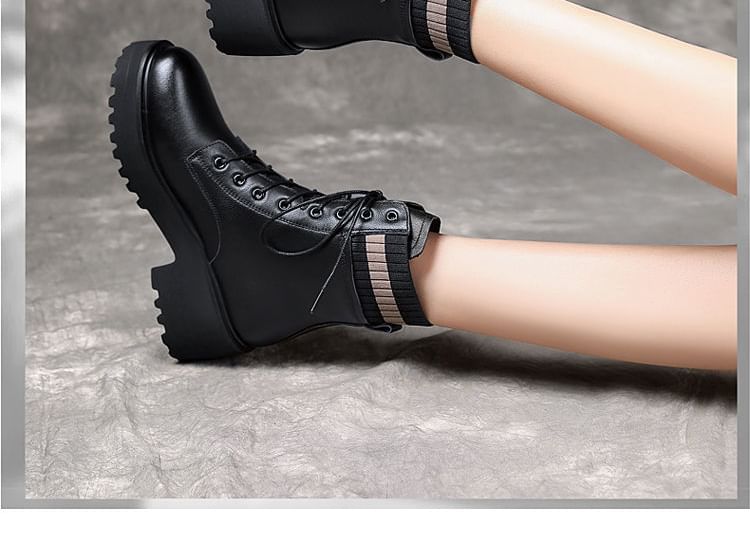 Short Platform Boots Lace-Up Chunky Heel