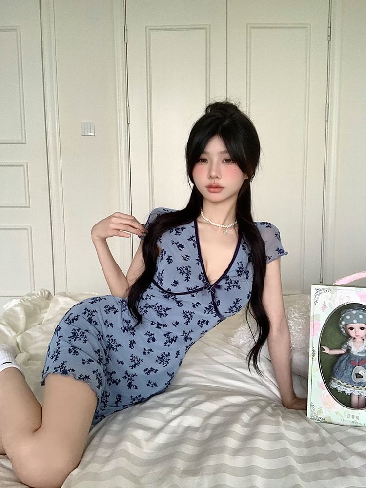 Short-Sleeve Print Mini Dress Bodycon V-Neck Floral