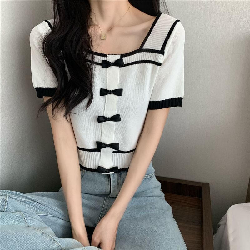 Square Top Short-Sleeve Neck Knit Bow