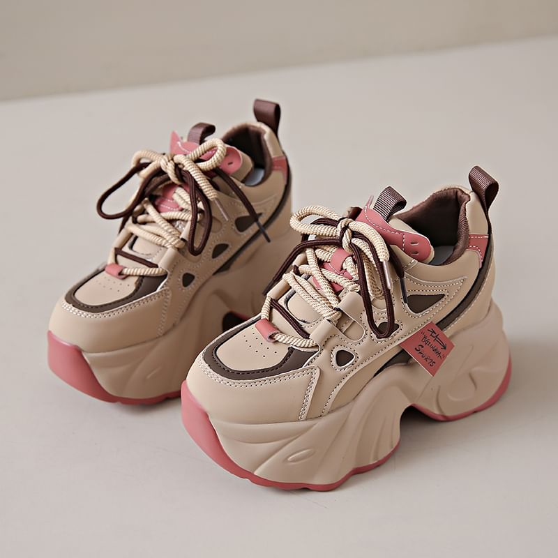 Applique Sneakers Platform Lace-Up