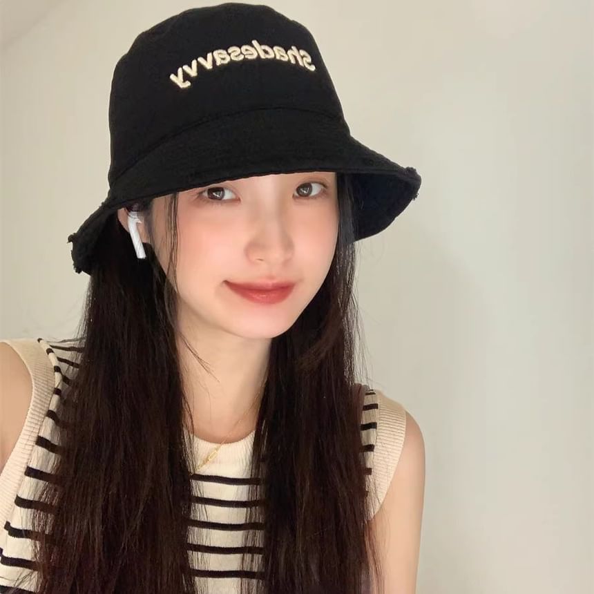 Bucket Hat Lettering