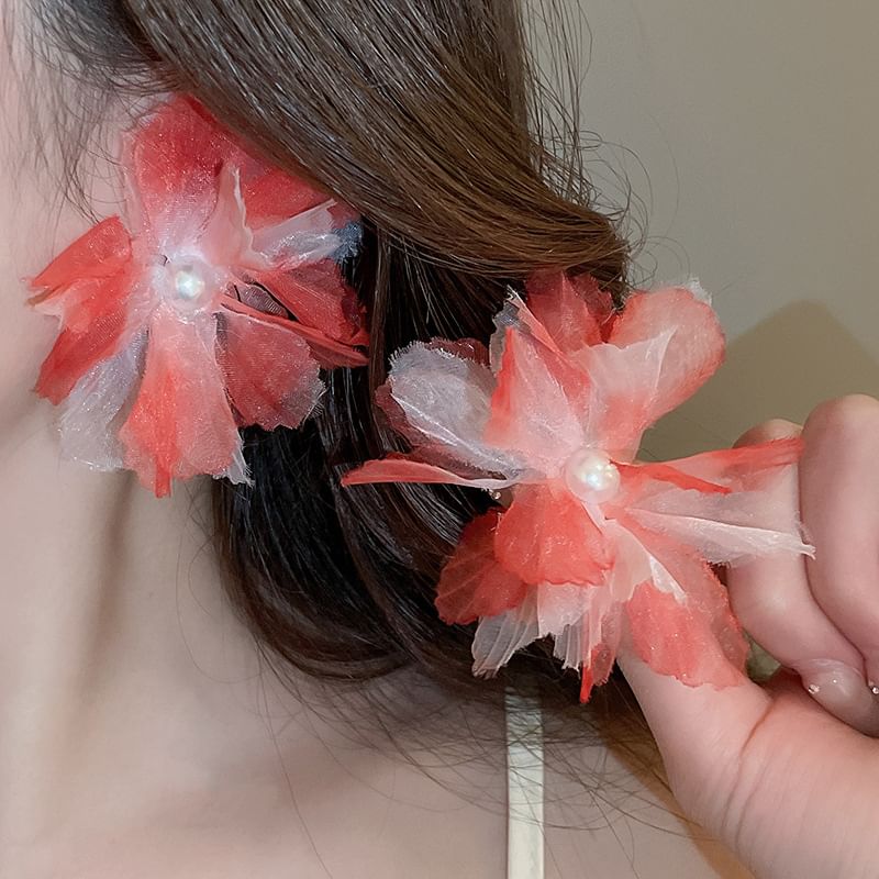Floral Faux Mesh Stud Pearl Ear