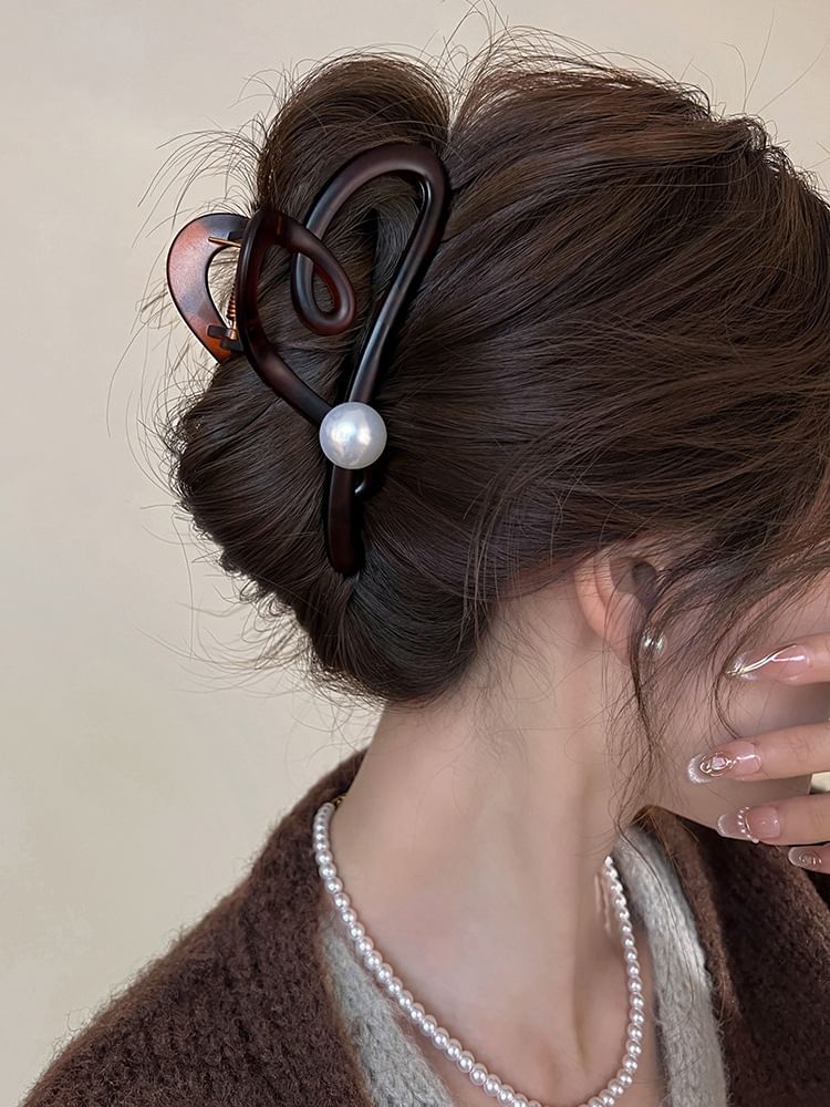 Hair Claw Faux Pearl Heart