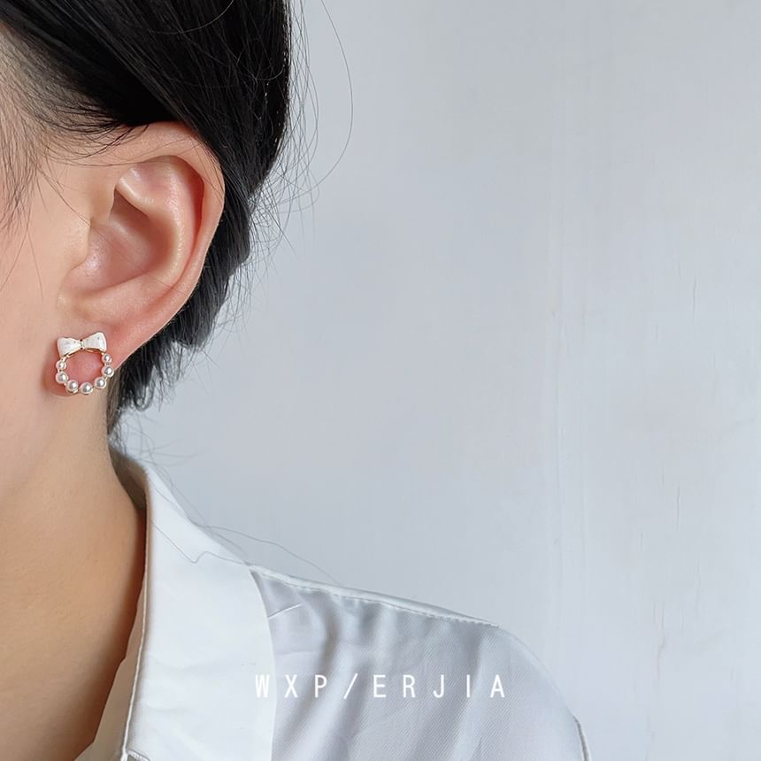 Faux Pearl Cuff Earring