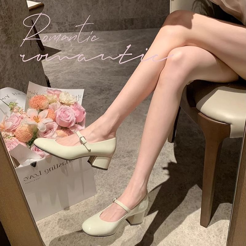 Jane Chunky Mary Heel Pumps