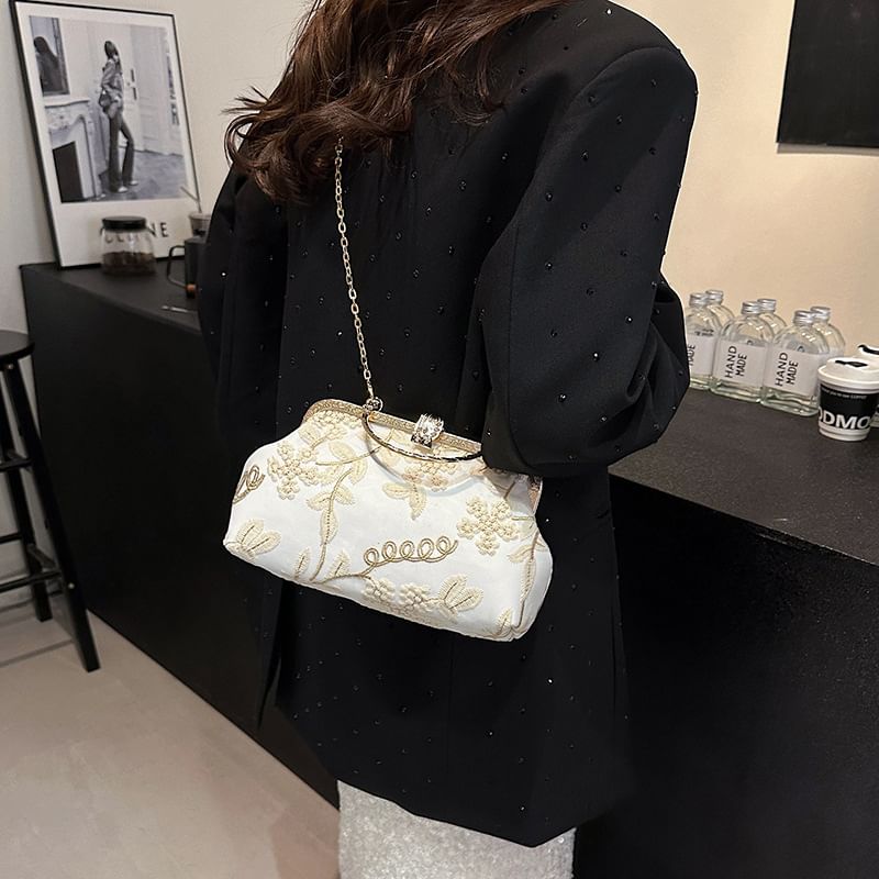 Crossbody Embroidered Flower Strap Chain Bag