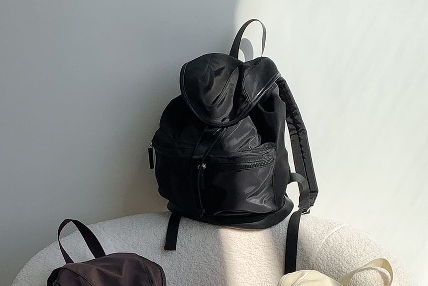 Plain Buckled Backpack Nylon