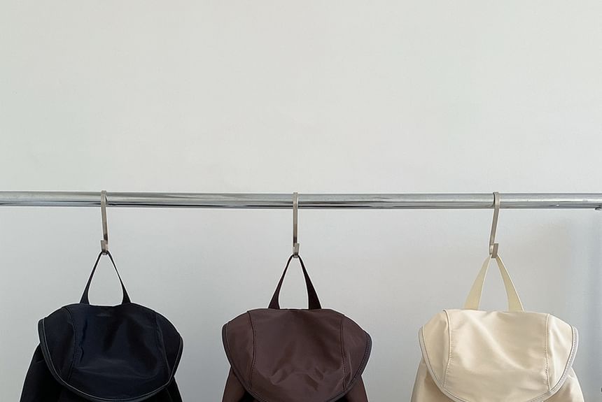 Plain Buckled Backpack Nylon